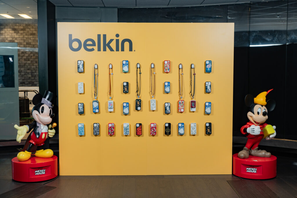 Belkin_disney-model_13