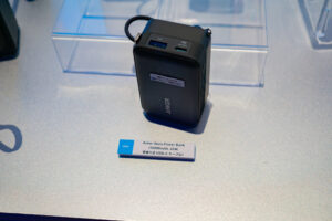 巻き取り式ケーブルが便利！Ankerから「Anker Nano Power Bank