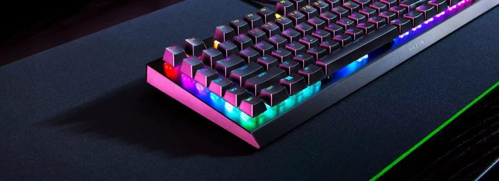 Razerの謎肉キーボードが最大450名に当たる!?カップヌードルを12個食べ 
