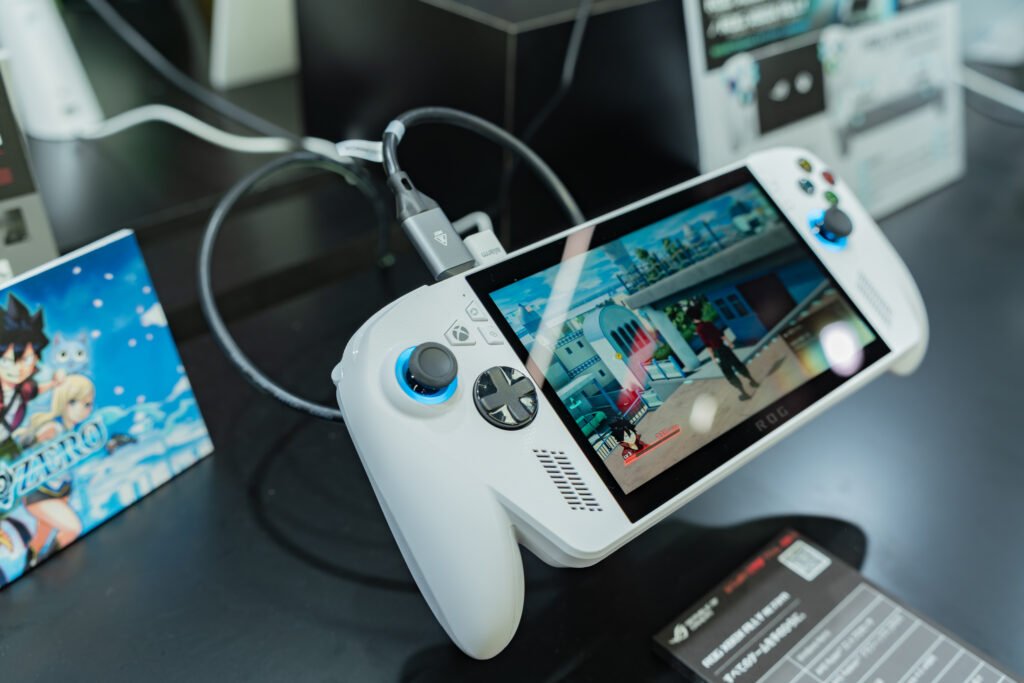 ROG Xbox Ally2025_10