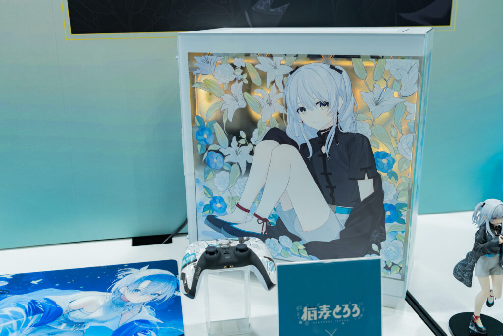 TGS2025　GALLERIAブース、開発中の猫麦とろろコラボPC