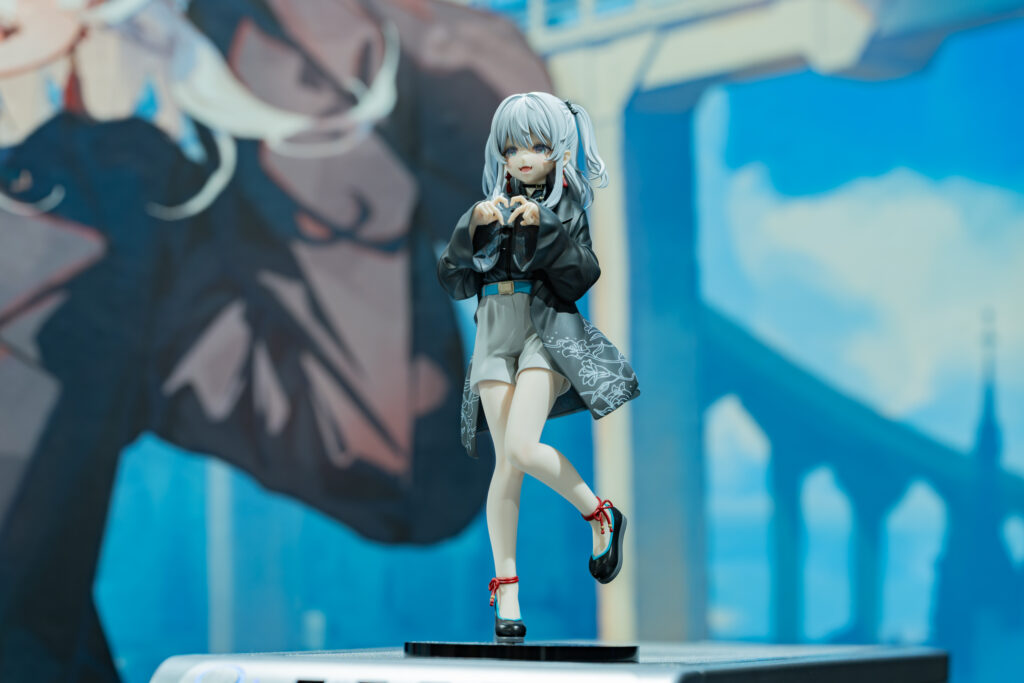 Nagisa⭐️匿名配送⭐️断捨離中♪ ゲーミングモニタ TGS2025】世界初展示！「4K QD-OLED ゲーミングモニター」を体験