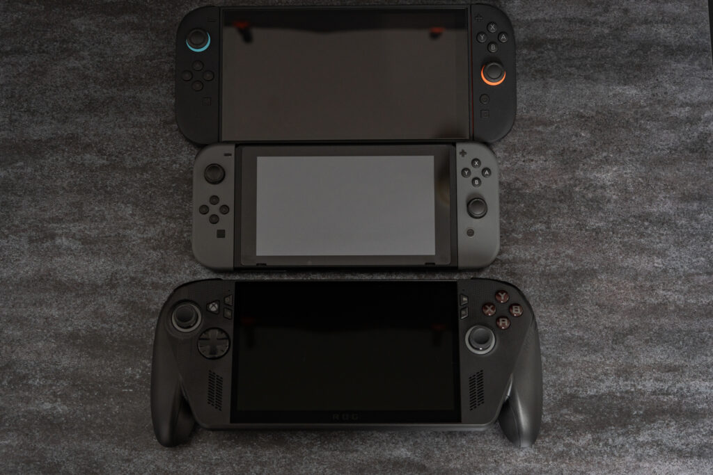 上からNintendo Switch2、Nintendo Switch、ROG Xbox Ally X