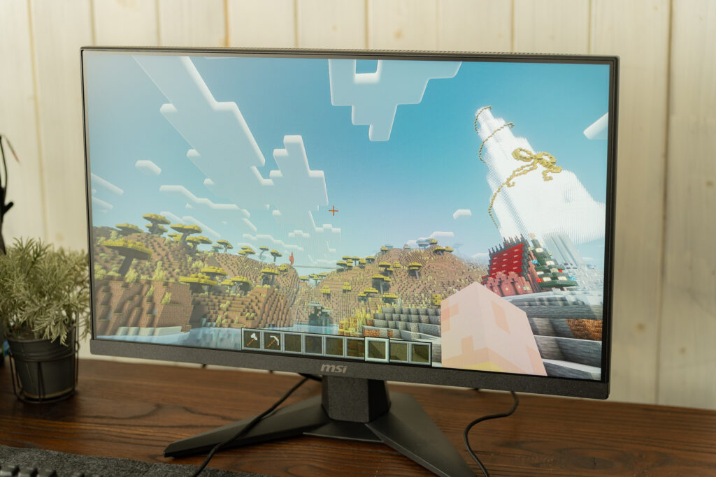 ComplementaryReimaginedでは、ブロック感を残しつつも柔らかなライティングに。ごんざれす氏お気に入りのシェーダーの一つだという。