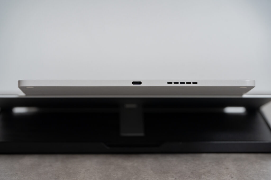 Wacom-MovinkPad-Pro 14_rightside