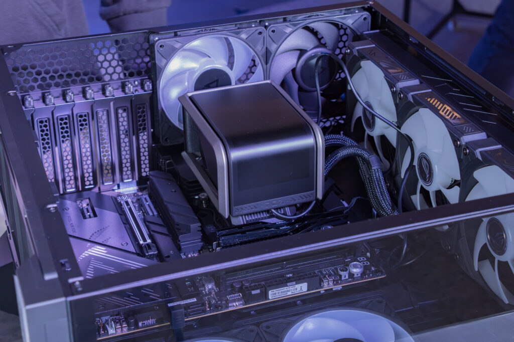 組み付けたCPUクーラー