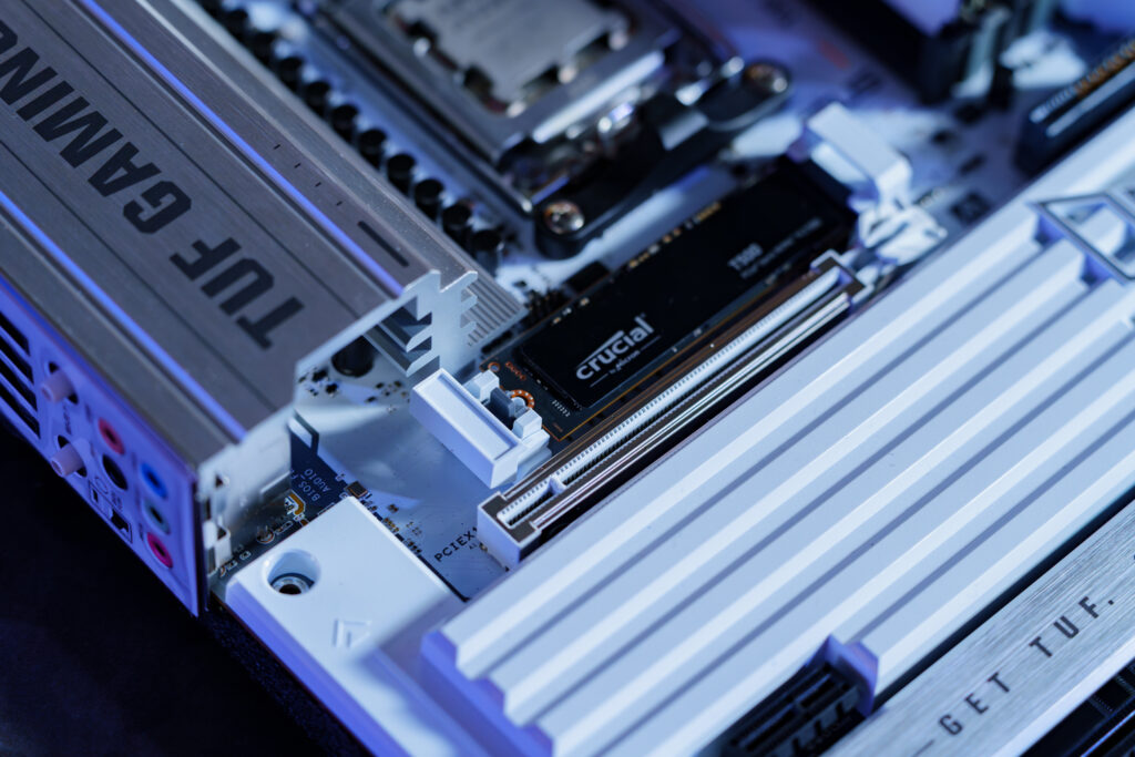 メモリの取り付け→SSD