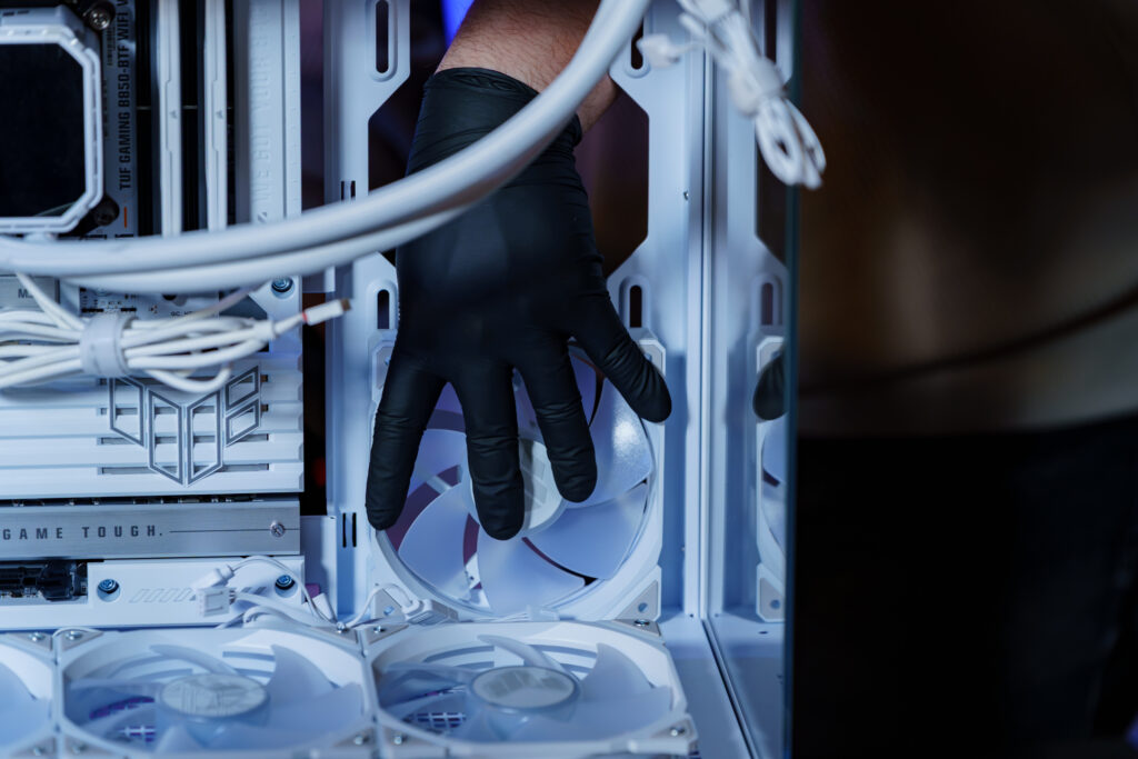 各所のFAN取り付け