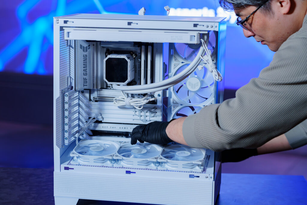 各所のFAN取り付け