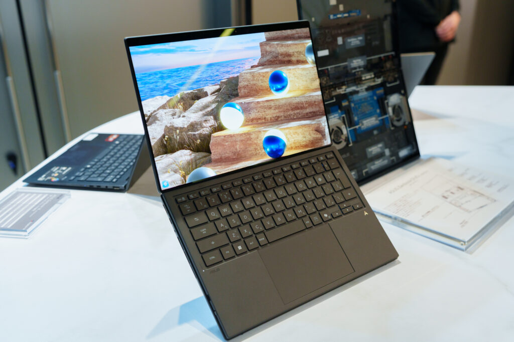 Zenbook S14_02