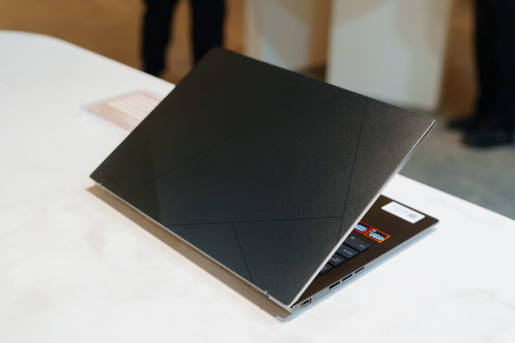 Zenbook S14_07