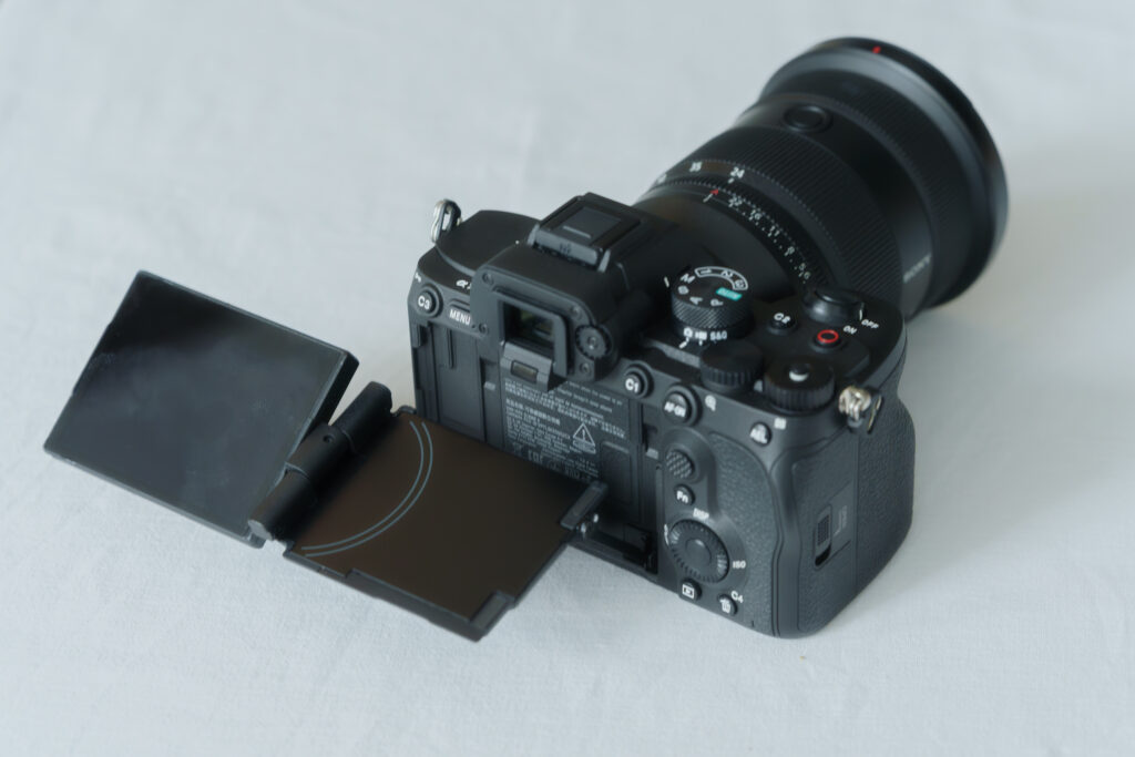 α7Vの4軸全てを稼働させた状態