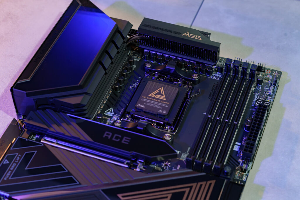 MSI_MEG_X870E_ACE_MAX_02