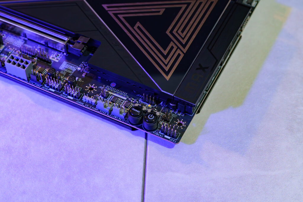MSI_MEG_X870E_ACE_MAX_30