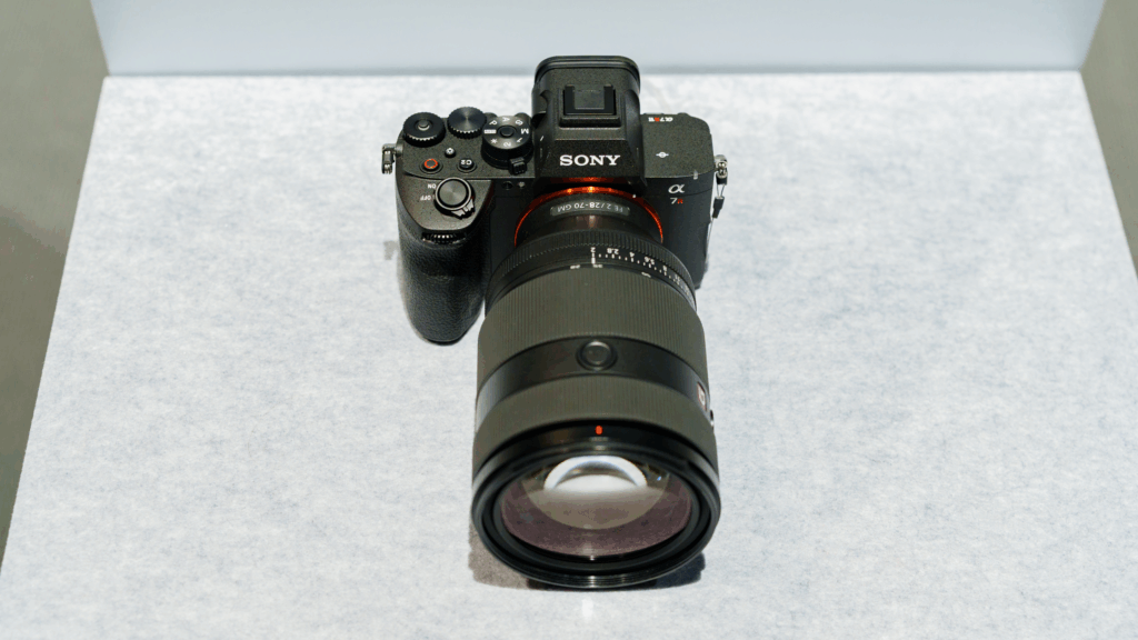 Sony α7R VI 発売、αシリーズ初の積層型センサー×BIONZ XR2で6680万