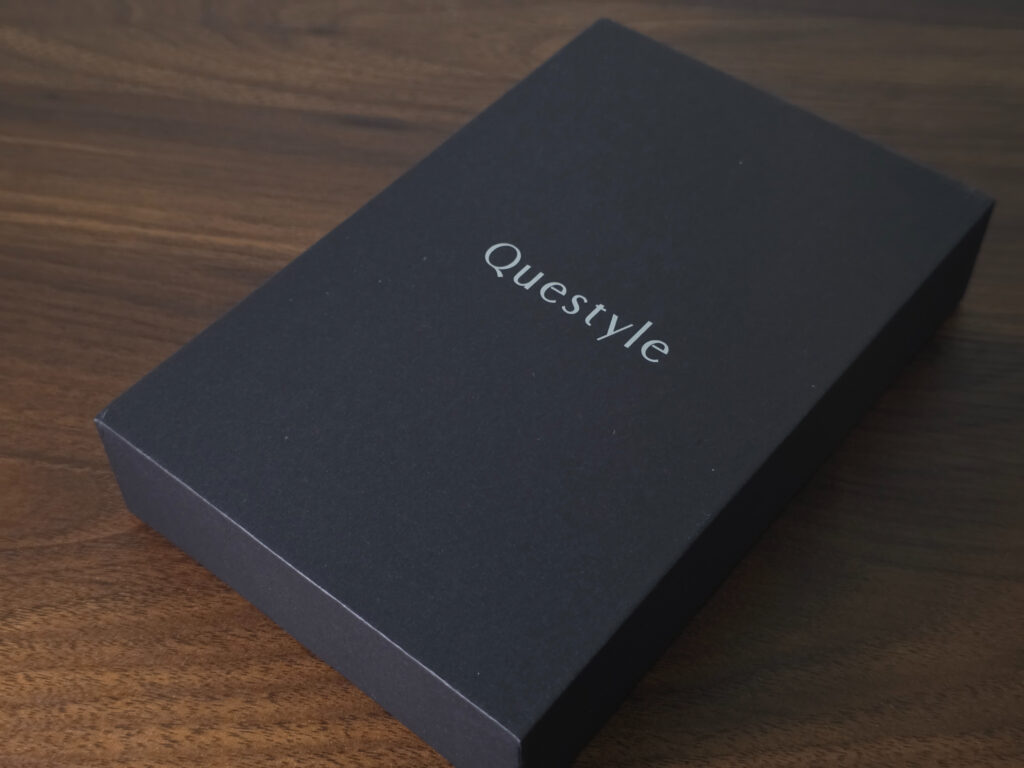 Questyle M18i MAX内箱