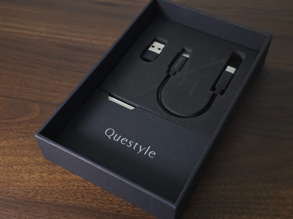 Questyle M18i MAX開封したところ