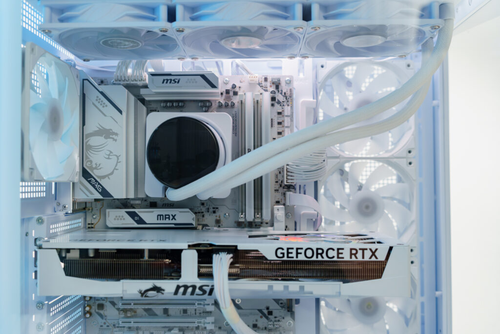 PCに組み込んでの見た目